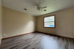 18066 Hillcrest Dr, Lake Milton, OH 44429 - Photo 19