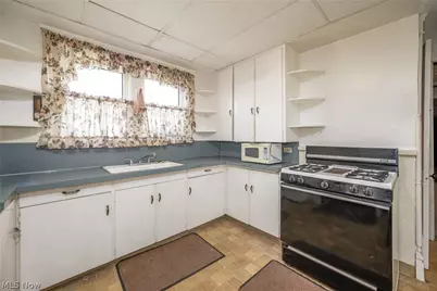 66 N Balch Street, Akron, OH 44303 - Photo 11