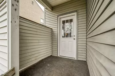 914 Delia Avenue, Akron, OH 44320 - Photo 13