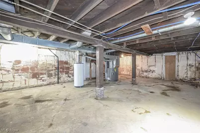 914 Delia Avenue, Akron, OH 44320 - Photo 25