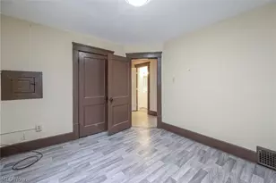 914 Delia Ave, Akron, OH 44320 - Photo 19
