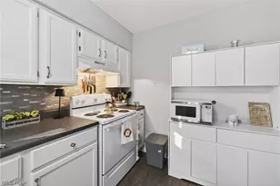 348 East St, Fairport Harbor, OH 44077 - Photo 21