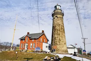 348 East St, Fairport Harbor, OH 44077 - Photo 37