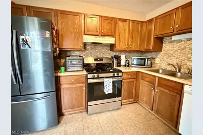 1268 Oxford Drive, Madison, OH 44057 - Photo 7