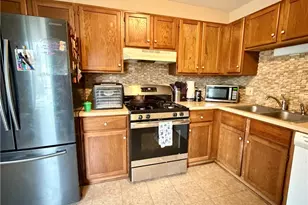 1268 Oxford Dr, Madison, OH 44057 - Photo 7