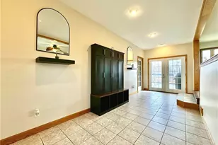 1446 Riverview Dr, Zanesville, OH 43701 - Photo 3