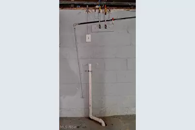 994 Perry Avenue, Barberton, OH 44203 - Photo 25