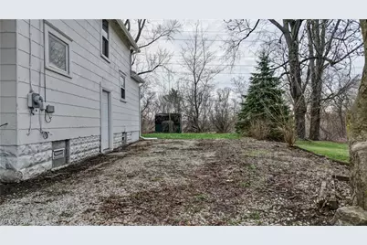 994 Perry Avenue, Barberton, OH 44203 - Photo 27