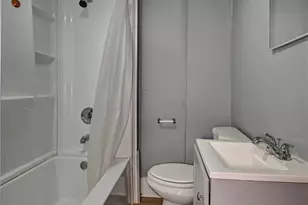 994 Perry Ave, Barberton, OH 44203 - Photo 17