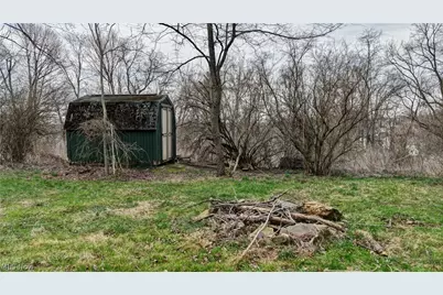 994 Perry Avenue, Barberton, OH 44203 - Photo 29