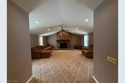 1070 Calla Road E, Poland, OH 44514 - Photo 7