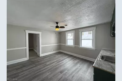 15340 Yorick Avenue #2nd floor, Loveland, OH 44110 - Photo 9