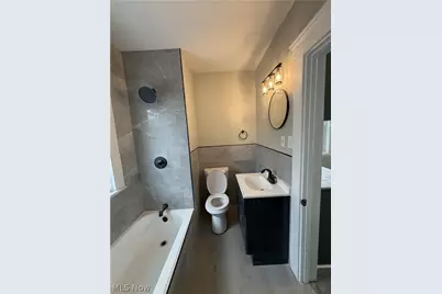 15340 Yorick Avenue #2nd floor, Loveland, OH 44110 - Photo 13