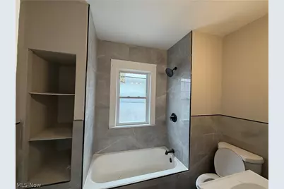 15340 Yorick Avenue #3rd floor, Loveland, OH 44110 - Photo 11