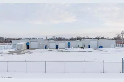 1811 Sawmill Parkway, Huron, OH 44870 - Photo 3