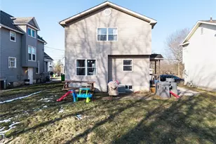 67 25th St NW, Barberton, OH 44203 - Photo 7