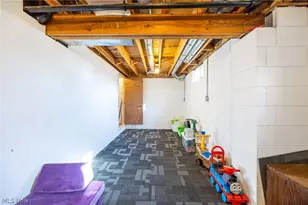 67 25th St NW, Barberton, OH 44203 - Photo 25