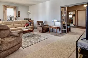 142 E Clay St, Fredericksburg, OH 44627 - Photo 7