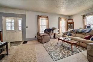 142 E Clay St, Fredericksburg, OH 44627 - Photo 9