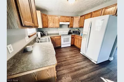 3200 Foxford Court, Lakemore, OH 44312 - Photo 5