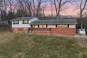 11121 Lafayette Dr NW, Canal Fulton, OH 44614 - Photo 3