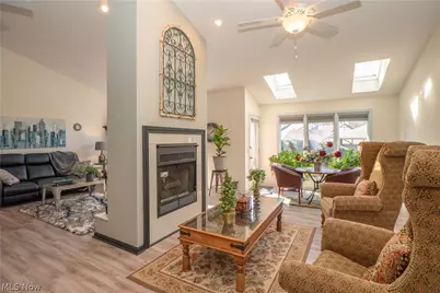 101 N Circle Drive, Canton, OH 44709 - Photo 9