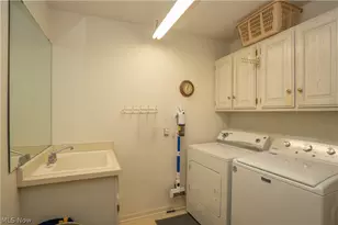 101 N Cir Dr, Canton, OH 44709 - Photo 31