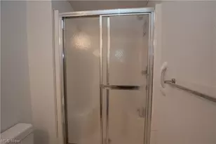 101 N Cir Dr, Canton, OH 44709 - Photo 35