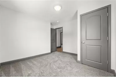 840 E Buchtel Avenue, Akron, OH 44305 - Photo 17