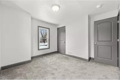 840 E Buchtel Avenue, Akron, OH 44305 - Photo 33