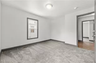 840 E Buchtel Ave, Akron, OH 44305 - Photo 21