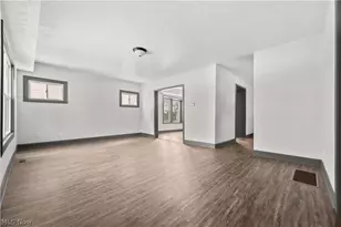 840 E Buchtel Ave, Akron, OH 44305 - Photo 3