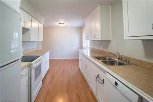 970 S Chillicothe Rd, Aurora, OH 44202 - Photo 13