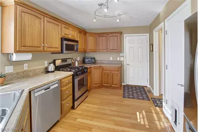 407 Clearbrook Drive, Avon Lake, OH 44012 - Photo 13