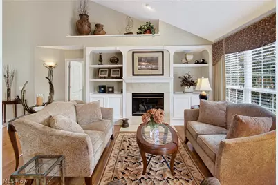 407 Clearbrook Drive, Avon Lake, OH 44012 - Photo 7