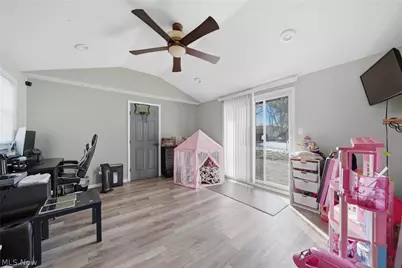 9185 Milford Drive, Northfield, OH 44067 - Photo 7