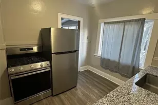 414 E 146th St, Loveland, OH 44110 - Photo 9