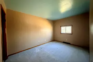 574 Brighton Blvd, Zanesville, OH 43701 - Photo 11