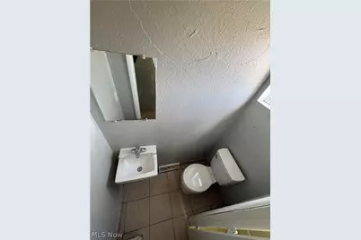 4871 Banbury Court #10, Warrensville Heights, OH 44128 - Photo 9