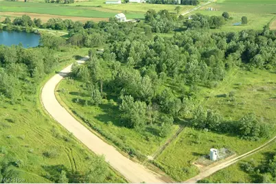 Pilot Knob Avenue NE, Canton, OH 44721 - Photo 5