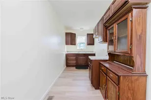 524 Jefferson Ave, Barberton, OH 44203 - Photo 17