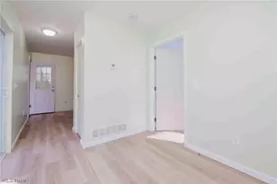 524 Jefferson Ave, Barberton, OH 44203 - Photo 23