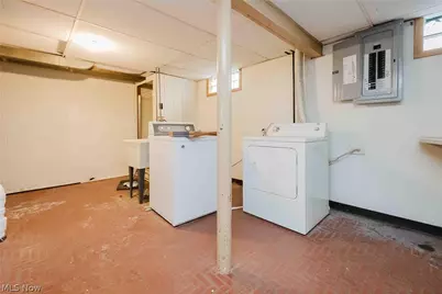 524 Jefferson Avenue, Barberton, OH 44203 - Photo 33