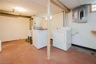 524 Jefferson Ave, Barberton, OH 44203 - Photo 29