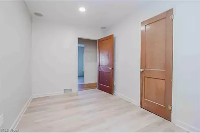 524 Jefferson Avenue, Barberton, OH 44203 - Photo 21