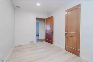 524 Jefferson Ave, Barberton, OH 44203 - Photo 21