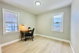 15405 Turney Rd, Maple Heights, OH 44137 - Photo 13