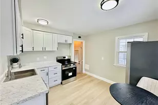 15405 Turney Rd, Maple Heights, OH 44137 - Photo 7