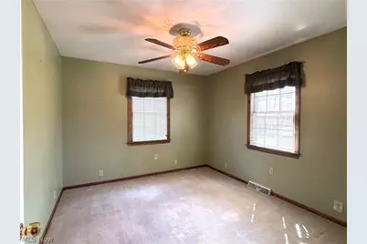 42900 Woodvale Lane, Columbiana, OH 44408 - Photo 15