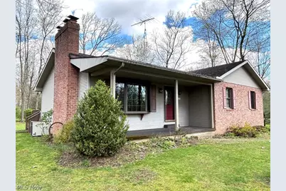42900 Woodvale Lane, Columbiana, OH 44408 - Photo 1